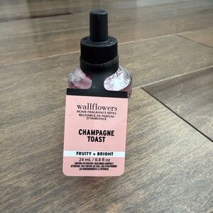 Bath & Body Works Champagne Toast Wallflower